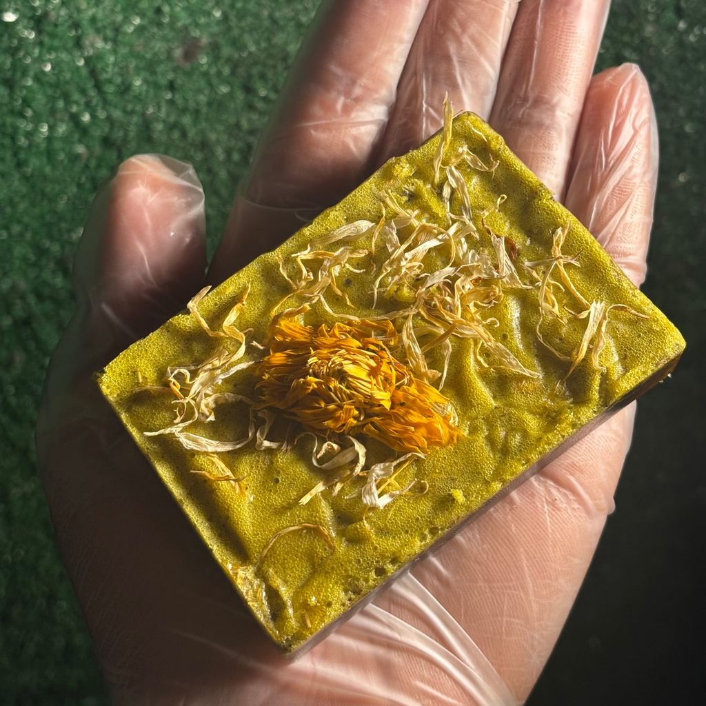 Kiss My (lemon)Grass, Acne!