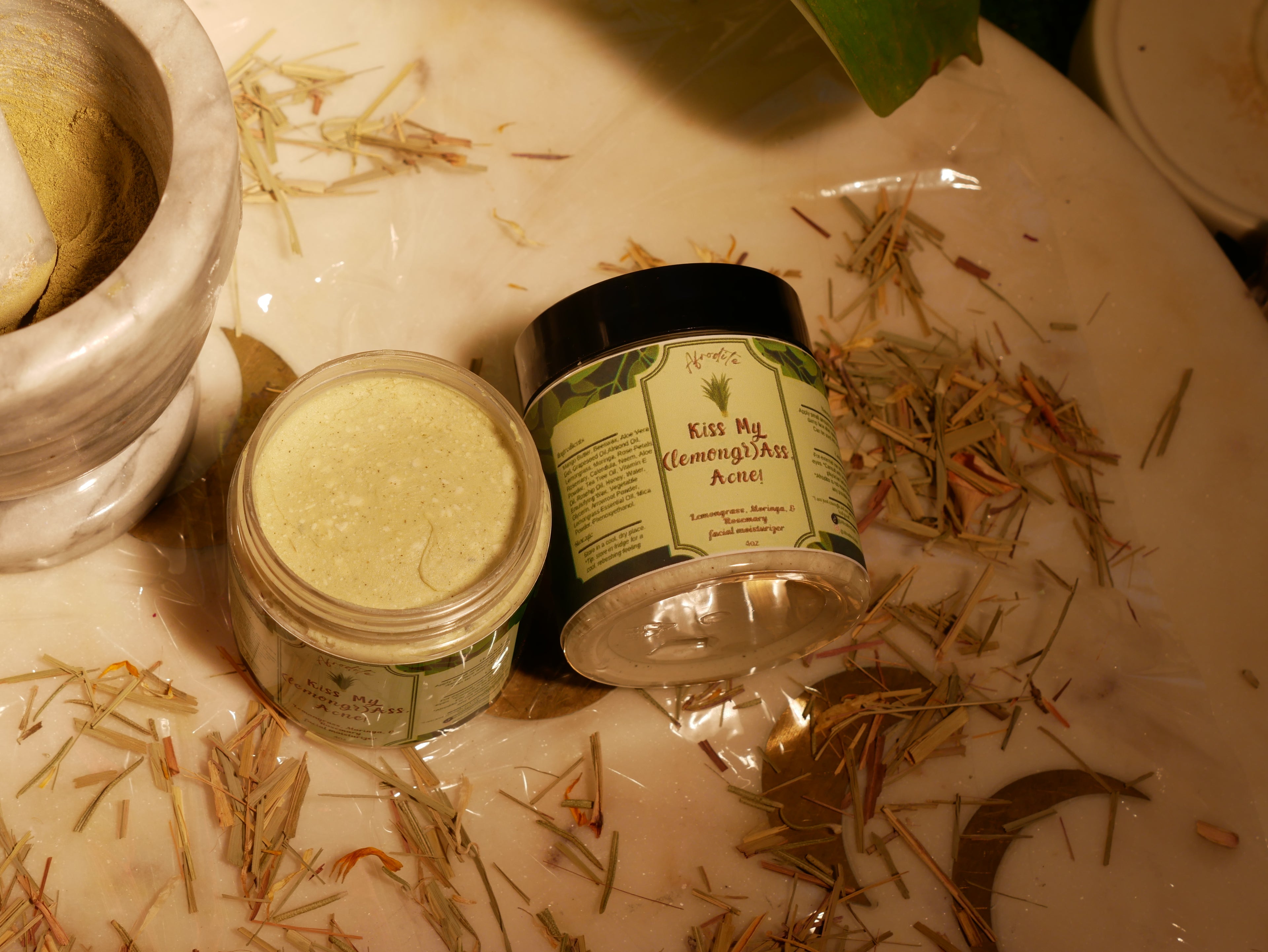 Kiss My (lemongr)Ass, Acne!